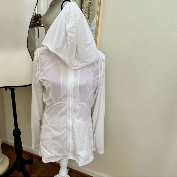 Lululemon 12 maybe Kicking Asphalt Jacket White Full Zip Thumbholes Hood - Picture 9 of 9